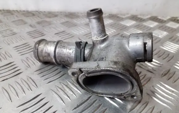 Volkswagen Golf IV Thermostat housing 038121133A