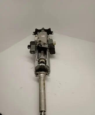 BMW 7 G11 G12 Steering wheel axle 7045022