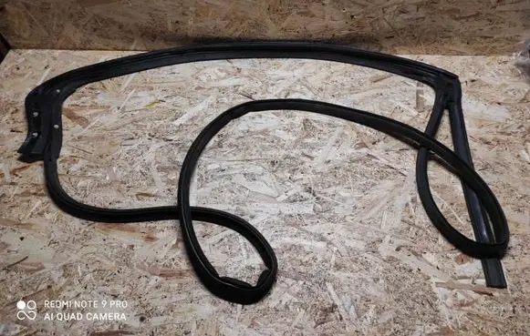 Infiniti Q50 Rubber seal rear door 937MR045