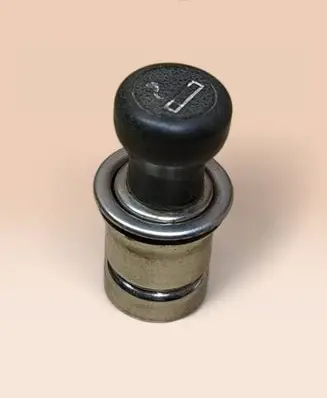 Suzuki Vitara (ET/TA) Cigarette lighter