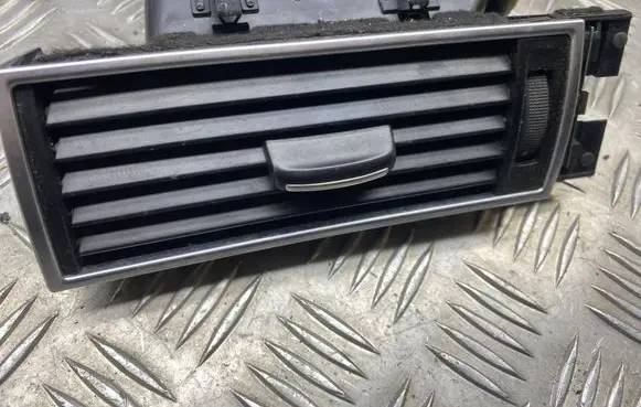 Audi A6 S6 C6 4F Dashboard side air vent grill/cover trim 4F2820901D