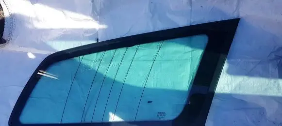 Rear side window