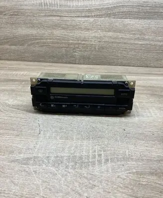 Volkswagen PASSAT B5 Climate control unit 1J1907044 5HB007617