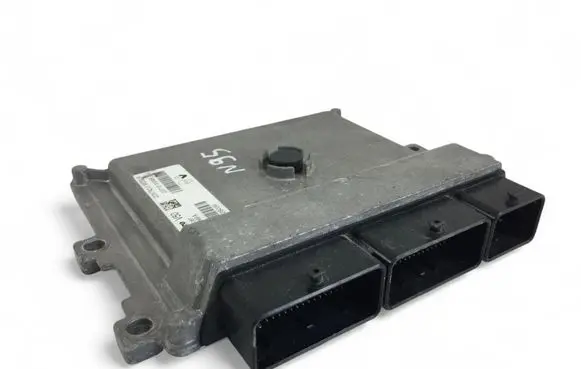 Dacia Sandero Engine control unit/module ECU 237103009R 237102803R