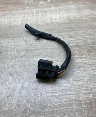 BMW 5 F10 F11 Plug wire 1438157