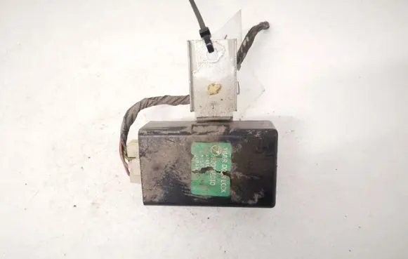 Subaru Legacy Door control unit/module 88201ae010