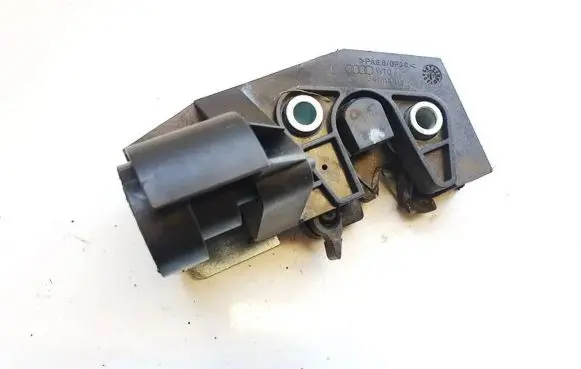 Audi A6 S6 C5 4B Seat back rest lock catch 