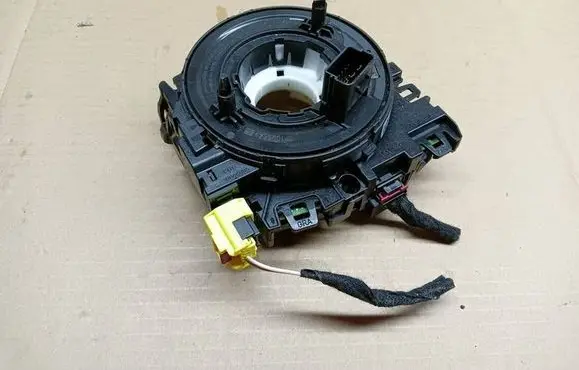 Audi A3 S3 8V Airbag slip ring squib (SRS ring) 5Q0953549C