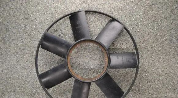 BMW 3 E46 Fan impeller 2243303