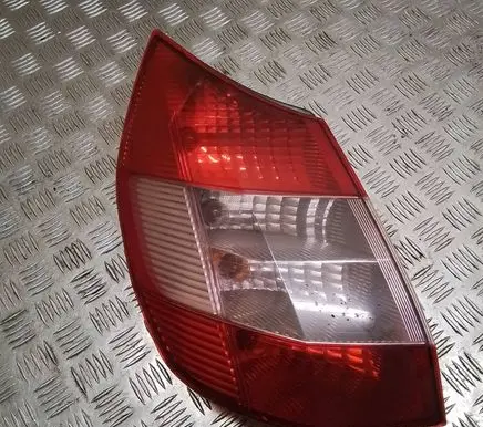 Renault Scenic II - Grand scenic II Rear/tail lights 8200127704
