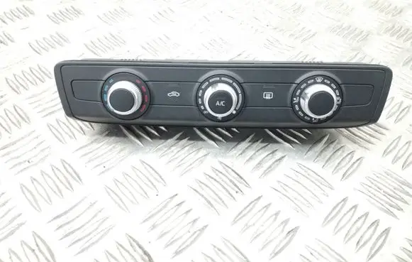 Audi A3 S3 8V Climate control unit 8V0820047D