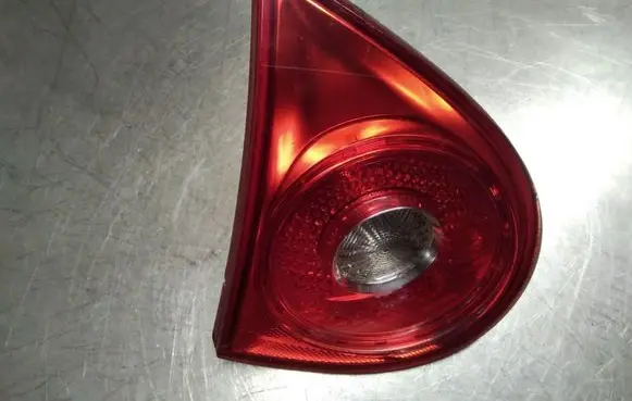 Volkswagen Golf V Tailgate rear/tail lights 1K6945093F 028500104A