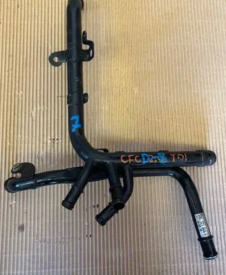 Engine coolant pipe/hose