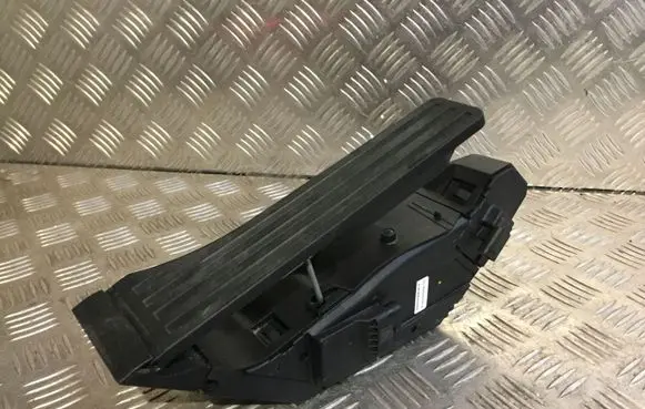 Mercedes-Benz GLE W167 Accelerator throttle pedal