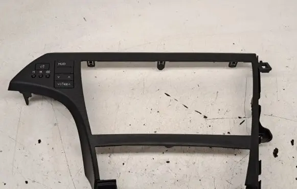 Toyota Prius (XW30) Radio/GPS head unit trim 5547447070