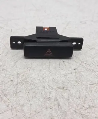 Suzuki Grand Vitara II Hazard light switch SP222