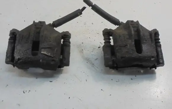 Citroen C4 Grand Picasso Front brake caliper 