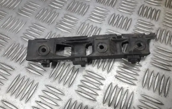 Volkswagen PASSAT B6 Front bumper mounting bracket 3c0807184