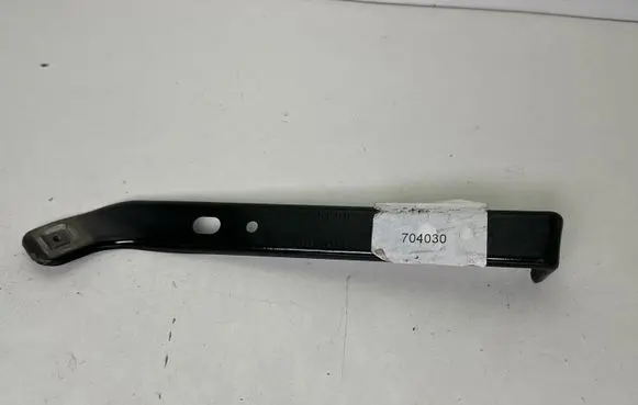 Ford Mustang VI Fender mounting bracket FR3B16C198BC
