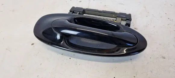 Rear door exterior handle/bracket