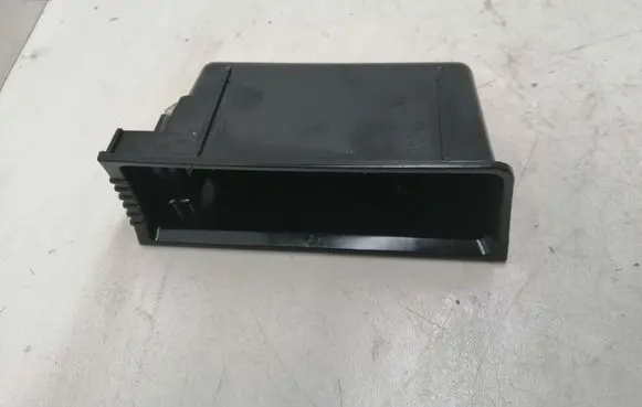 Volkswagen PASSAT B6 Ashtray (rear) 3C0863077 318230100