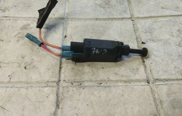 Volkswagen Sharan Brake pedal sensor switch 1009450001