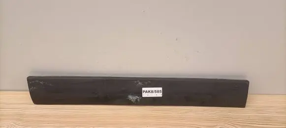 Volkswagen PASSAT B5 Rear door trim (molding) 3B0854949B