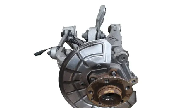 Alfa Romeo Giulia Rear wheel hub spindle/knuckle 