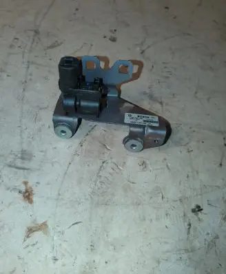 BMW 5 F10 F11 Tailgate window lock/catch/latch 7207046