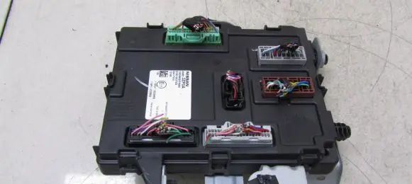 Nissan Pulsar BSM Control unit 284B13ZP0A