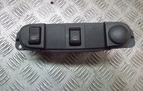 Chrysler PT Cruiser Mirror heating switch 