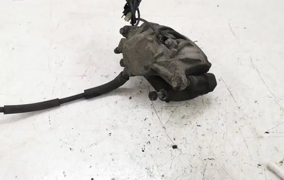 Mercedes-Benz E W211 Front brake caliper