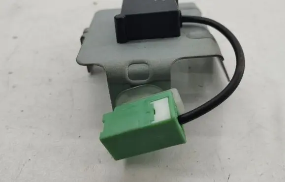 Mazda CX-7 Aerial GPS antenna EG2366DY0 K5006 14995