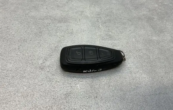 Ford Kuga II Ignition key/card 7S7T15K601ED