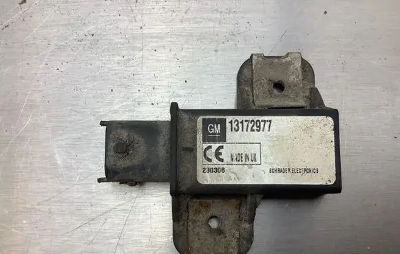Opel Signum Tire pressure sensor 13172977 230306