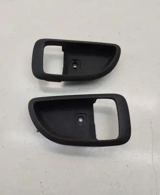 Hyundai Santa Fe Front door handle cover 8261126000 8262126000