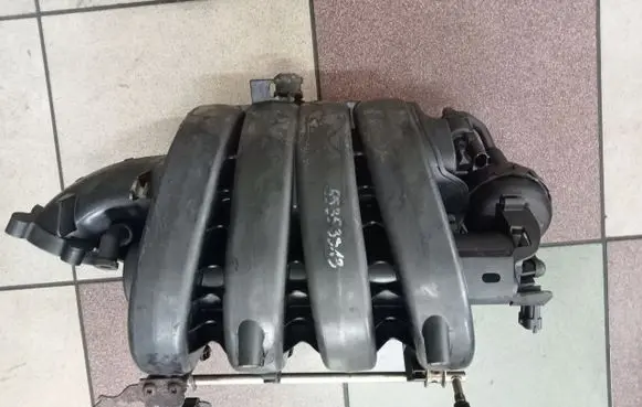 Opel Vectra C Intake manifold 55353314