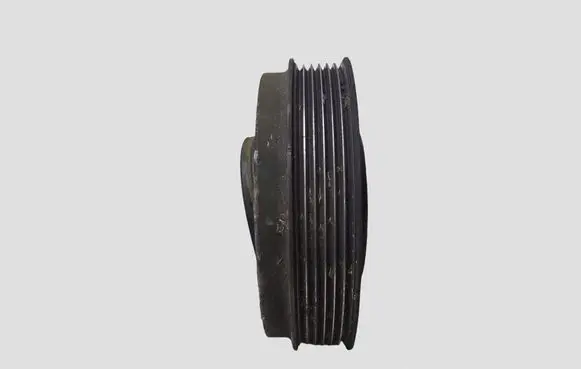 Volkswagen Golf IV Crankshaft pulley 038105243