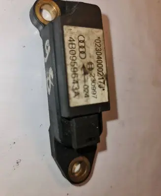 Audi A6 S6 C5 4B Airbag deployment crash/impact sensor 4B0959643A 02304000217J
