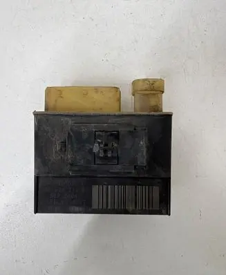 Citroen C3 Glow plug pre-heat relay 18010951 9652021180 018010951