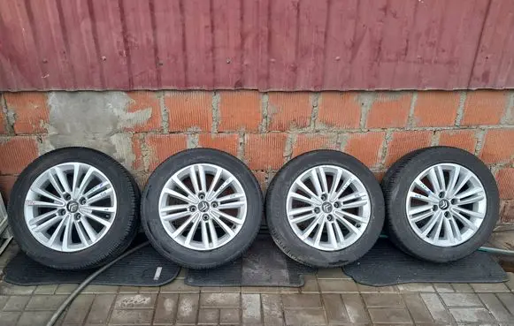 R16 alloy rim
