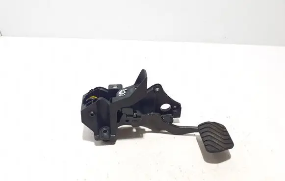 Dacia Duster Brake pedal 465010379R