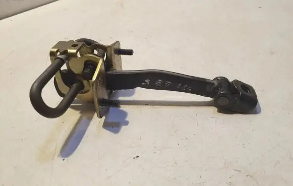 Volvo S80 Front door check strap stopper 9485744