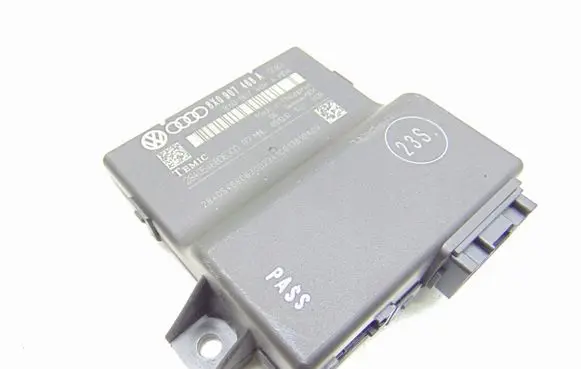 Audi A1 Gateway control module 8X0907468A