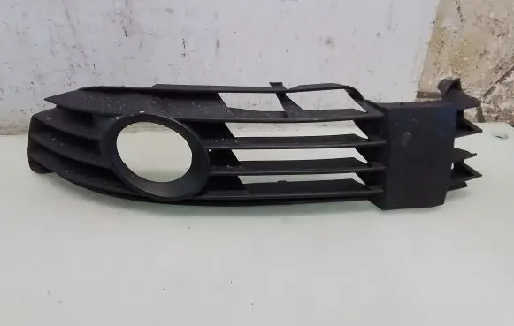 Front bumper lower grill