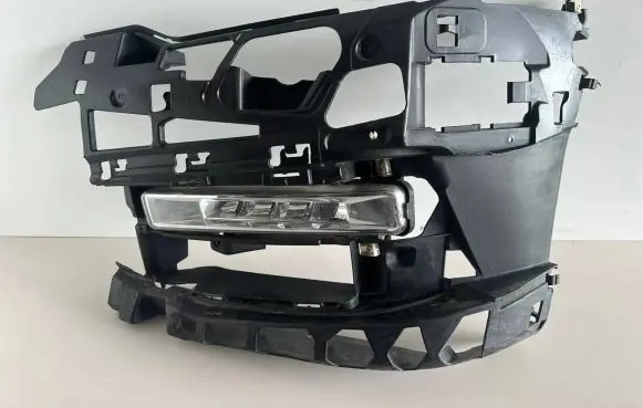 BMW 5 G30 G31 Front fog light 90051531 7385345