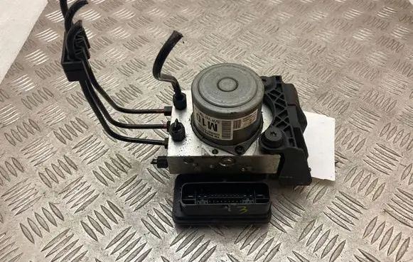 Hyundai Santa Fe ABS Pump 58900S1500