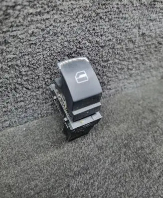 Volkswagen PASSAT B7 Electric window control switch 3C8959855