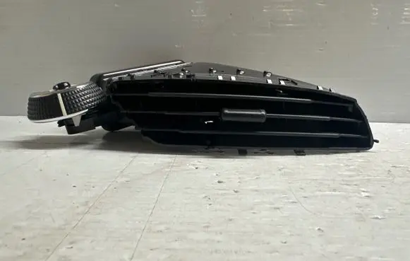 Ford Kuga II Dash center air vent grill 07466000