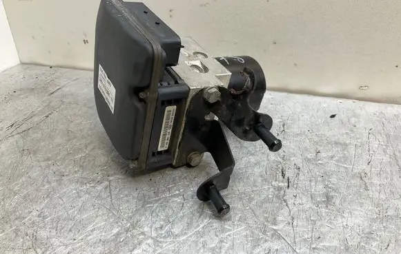 BMW 5 E60 E61 ABS Pump 6783366 6783368